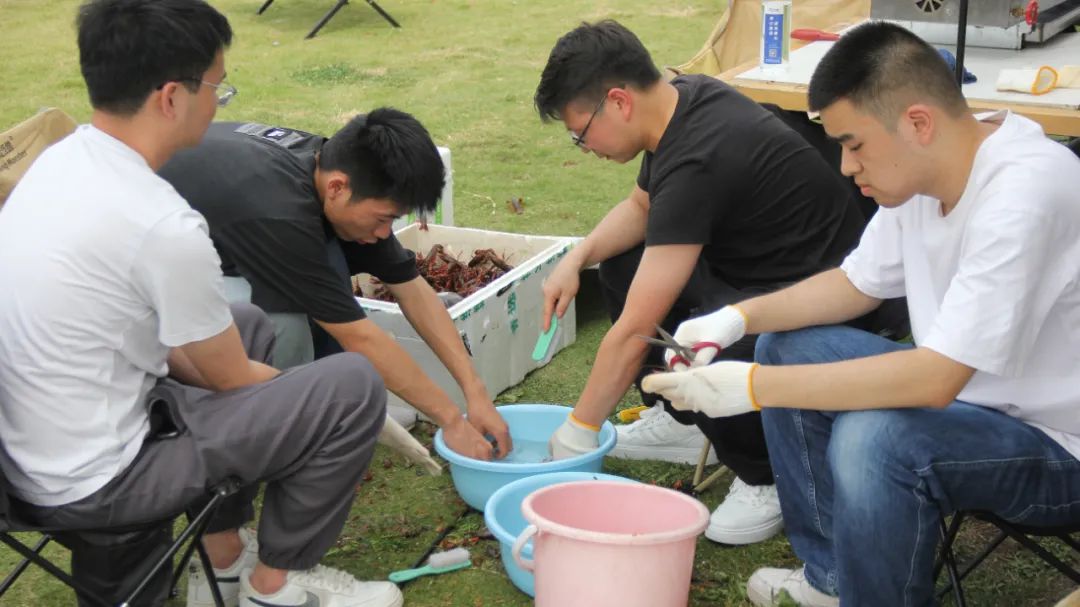 22_1080 �� 607_87.4 KB.jpg